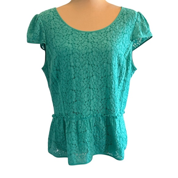 Ann Taylor Shirt Womens 12 Green Lace Blouse Turquoise Floral Peplum Cap Sleeve. - Picture 1 of 15